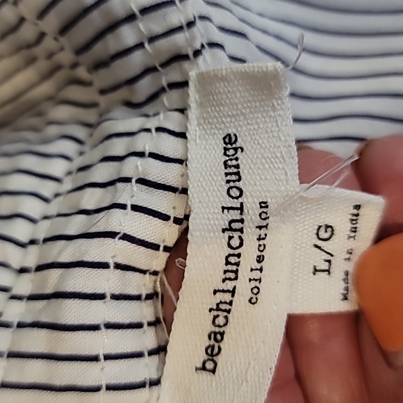 Beachlunchlounge cherry and striped blouse button down size L White black red - Picture 11 of 13